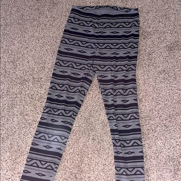 Gray and Black leggings - Picture 1 of 2